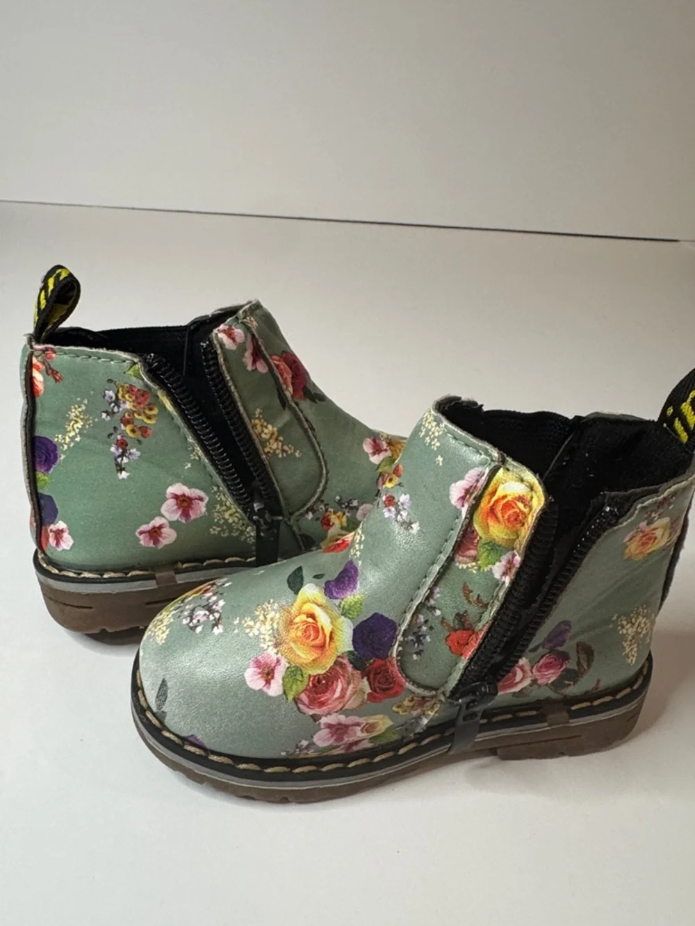 Toddler Green Floral Boots, Euro size 21 (US size 5-5.5, Non-slip Soles